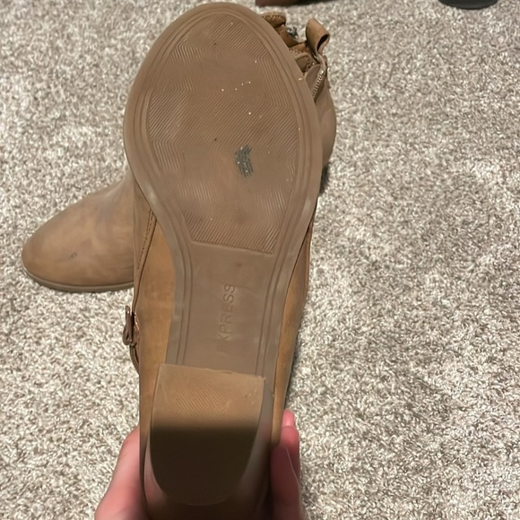 Express Booties - Picture 4 of 5